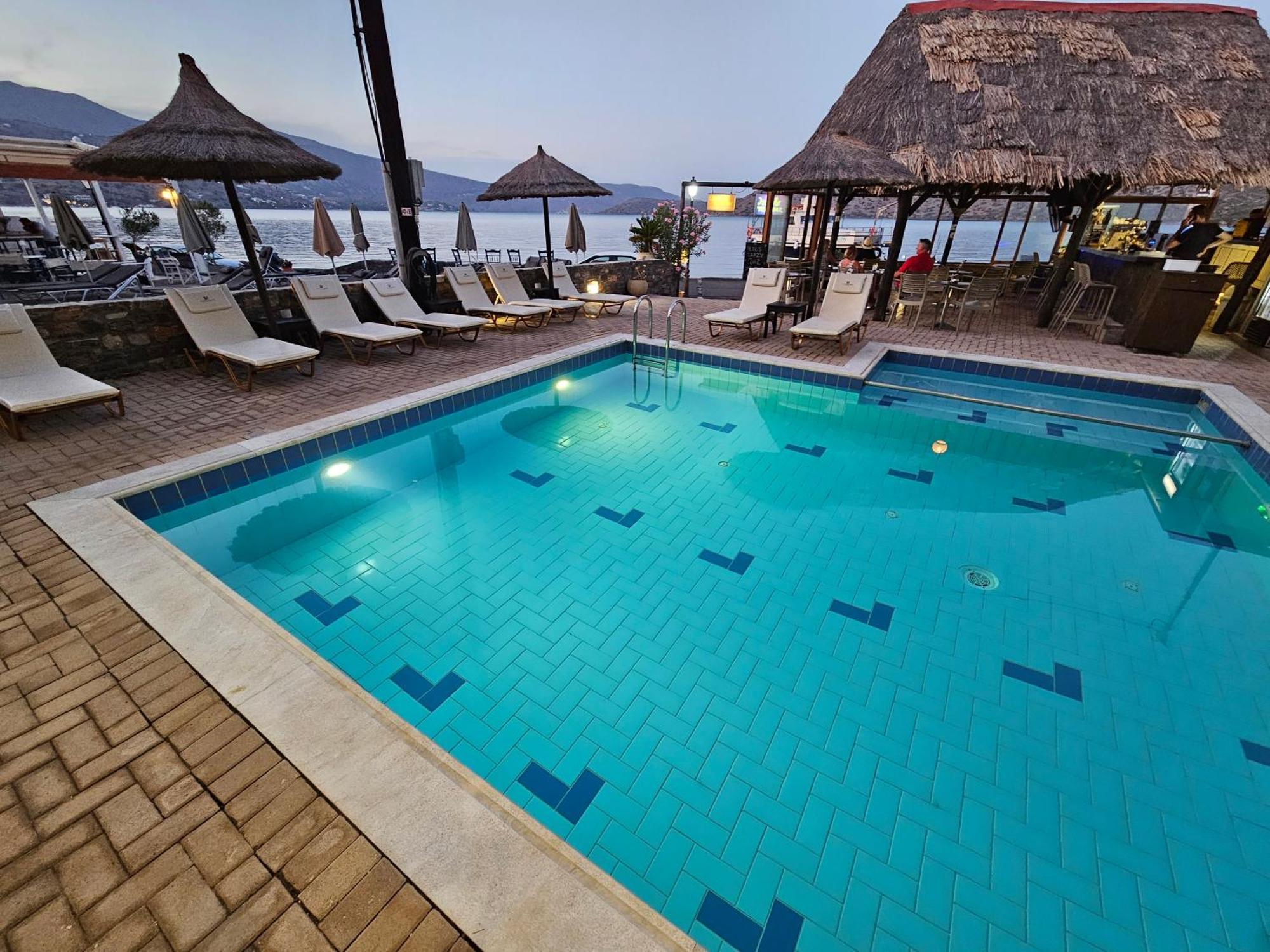 Elounda Sunrise Apartments Екстер'єр фото