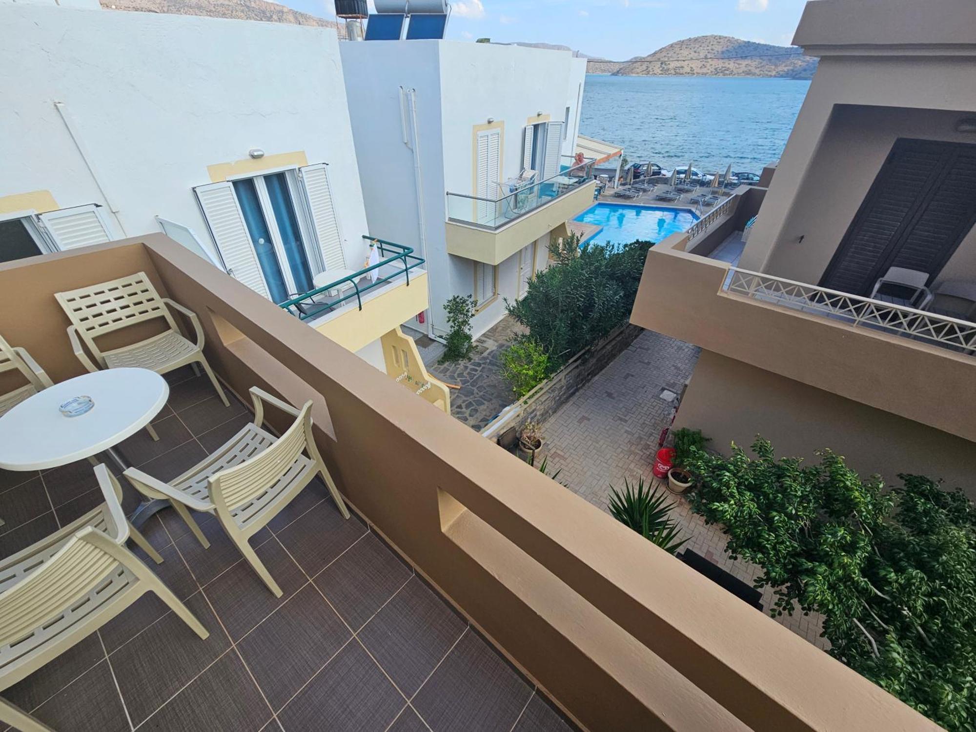 Elounda Sunrise Apartments Екстер'єр фото